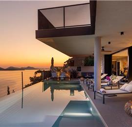 Luxury 4 Bedroom Villa with Heated Infinity Pool, Sauna, Gym, Jacuzzi and Sea Views in Vrbica, near Dubrovnik, Sleeps 8